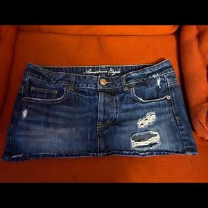 American Eagle mini skirt